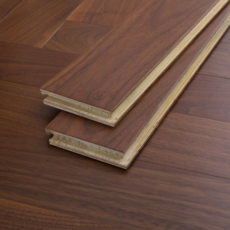 Retro Wood Laminate Flooring Fade Resistant Click-Lock Laminate Flooring