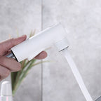 Contemporary Single Handle Faucet Retractable Sink Faucet with Lever Handle