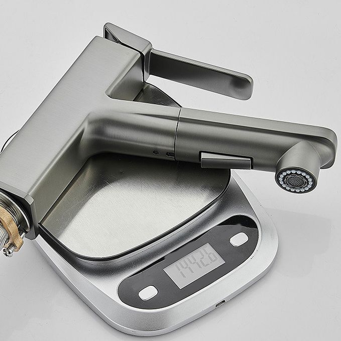 Modern Brass Water Faucet Center Mount Bathroom Faucet with Water Hose