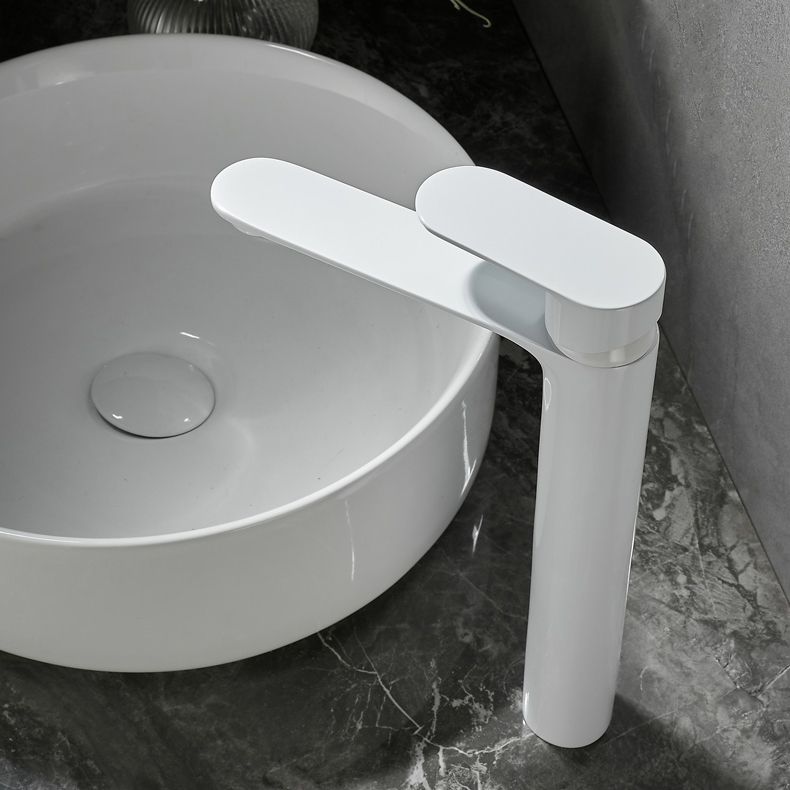 Bathroom Sink Faucet Lever Handle Brass Monochrome Bathroom Faucet