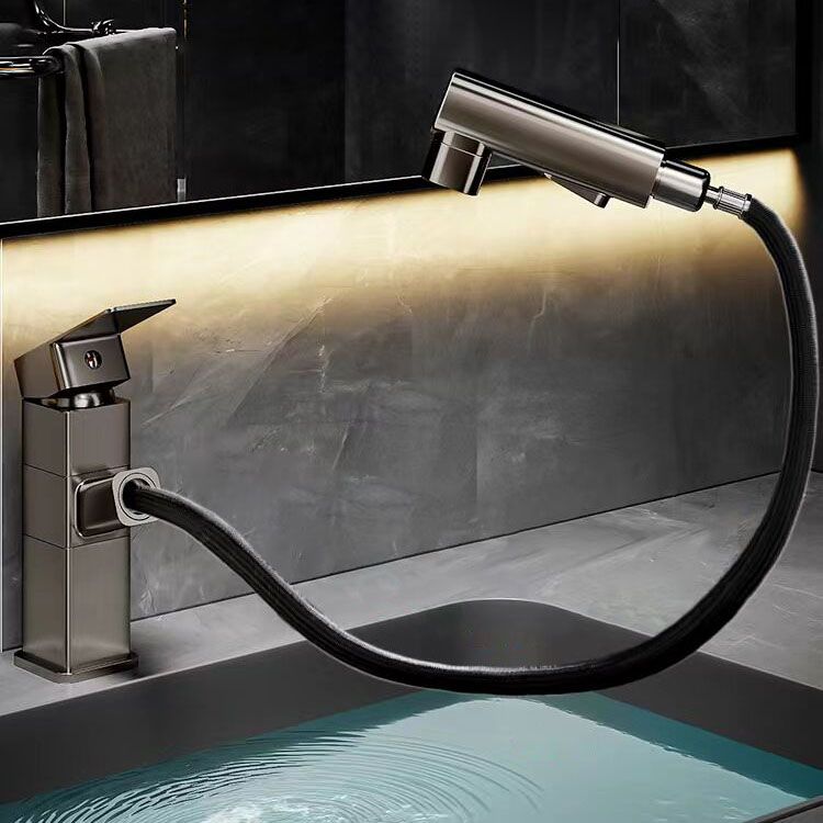 Bathroom Vessel Faucet Swivel Spout Single Handle Faucet with Pull-Out Spray Head