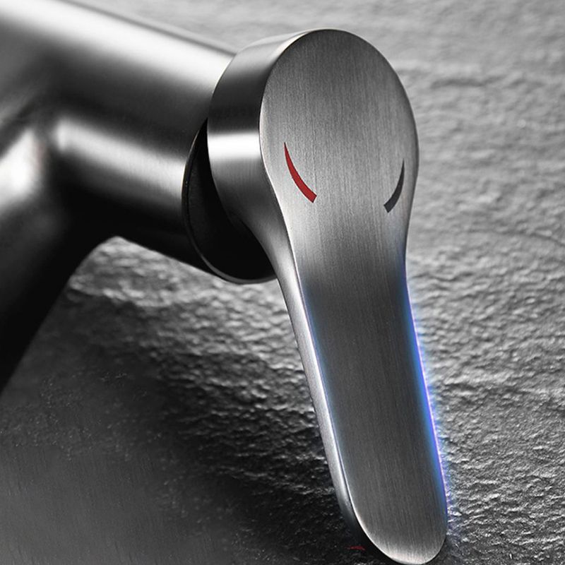 Simplicity Brass Sink Faucet Low Arc Single Color Centerset Vanity Faucet for the Bathroom
