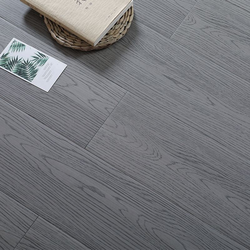 Modern laminate flooring made of solid wood, scratch-resistant laminate plank flooring