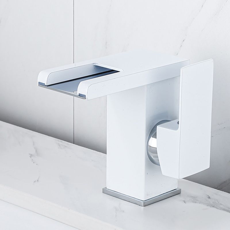 Contemporary Sink Faucet Solid Color Low Arc Bathroom Sink Faucet