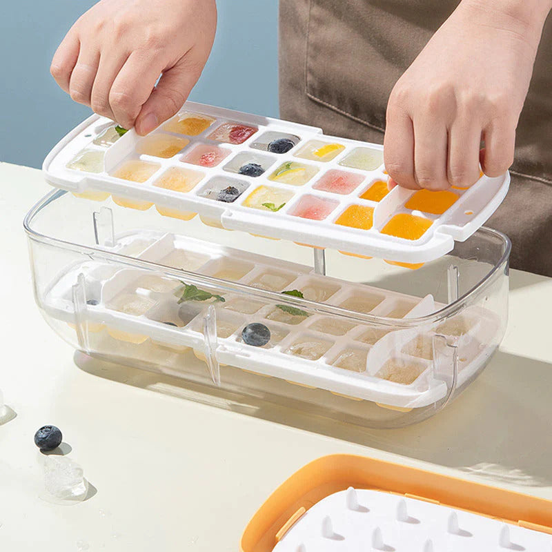CoolCatcher – Handy Ice Cube Maker with Collection Tray