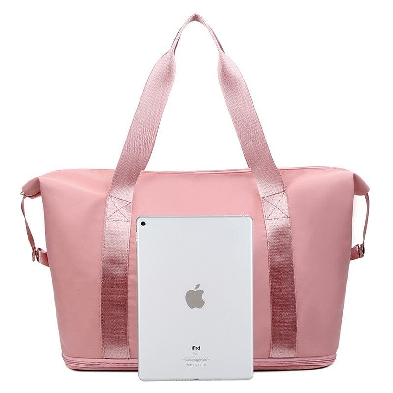 Double-layer travel bag with large capacity for moisture separation