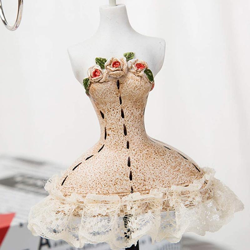 Creative jewelry stand female bust made of resin