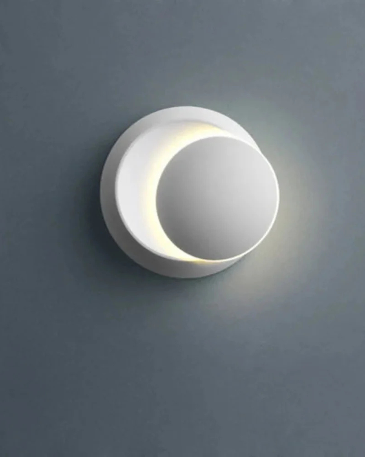 Modern Wall Lamp with Halo Light Circle Ambient Lighting