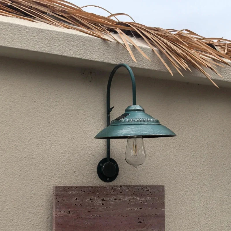 SolaHeritage Wall Light