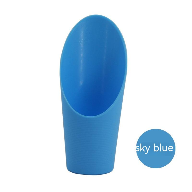 Plastic Plant Spade – Practical Tool for Transplanting and Fertilizing Plants
