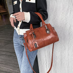 New handbags made of oil wax leather Boston, large tote bag made of soft leather