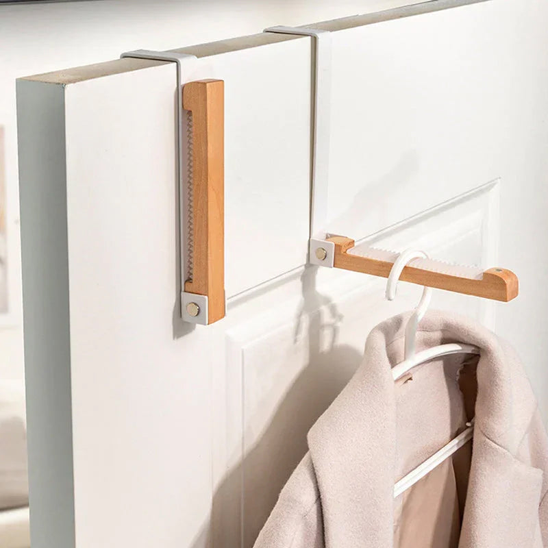 HangClothes – The foldable premium door hook!