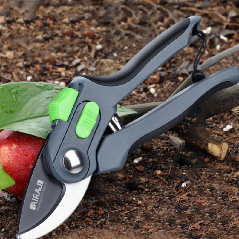 Plant trimming horticultural cutter