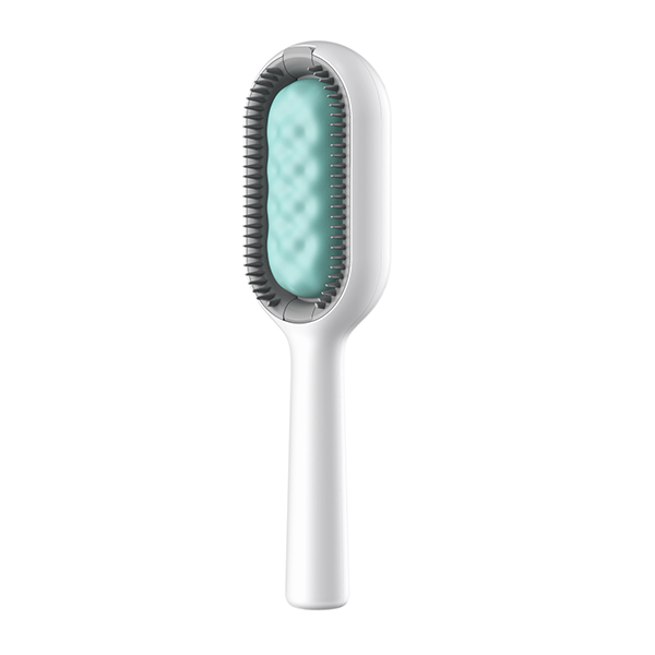 Hair removal comb with water tank