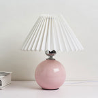Nordic minimalist 1-light table lamp made of ceramic with pleats