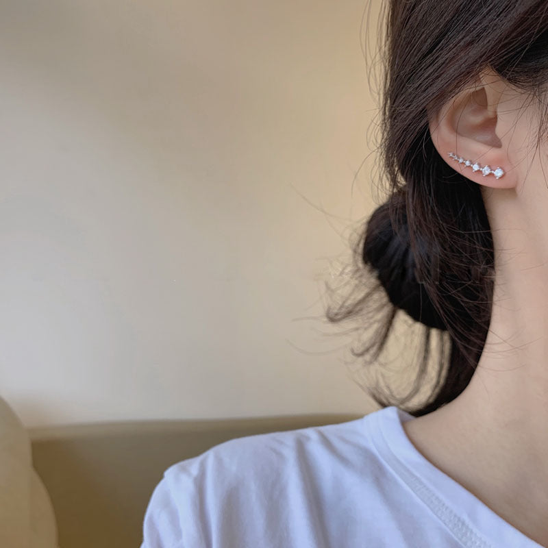 LuxeSparkle Sophisticated Diamond Accent