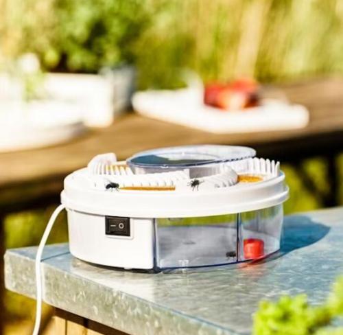 USB Silent Fly Trap