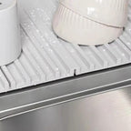WaterDrain – Foldable Silicone Mat for Drying and Protecting Work Surfaces