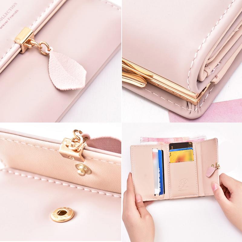 Short wallet with three folds and leaf decor