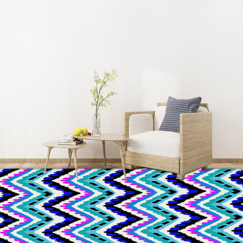 Zigzag Chevron Stripe Area Rug in Blue and Purple Polyester Pet-Friendly Stain-Resistant Flooring