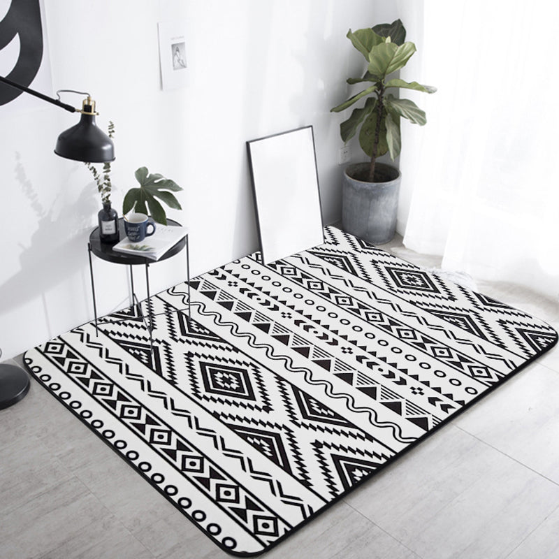 Country Tribal Washable Rug Black and White Ethnic Geometric Rug Stain Resistant Polyester Rug for the Living Room