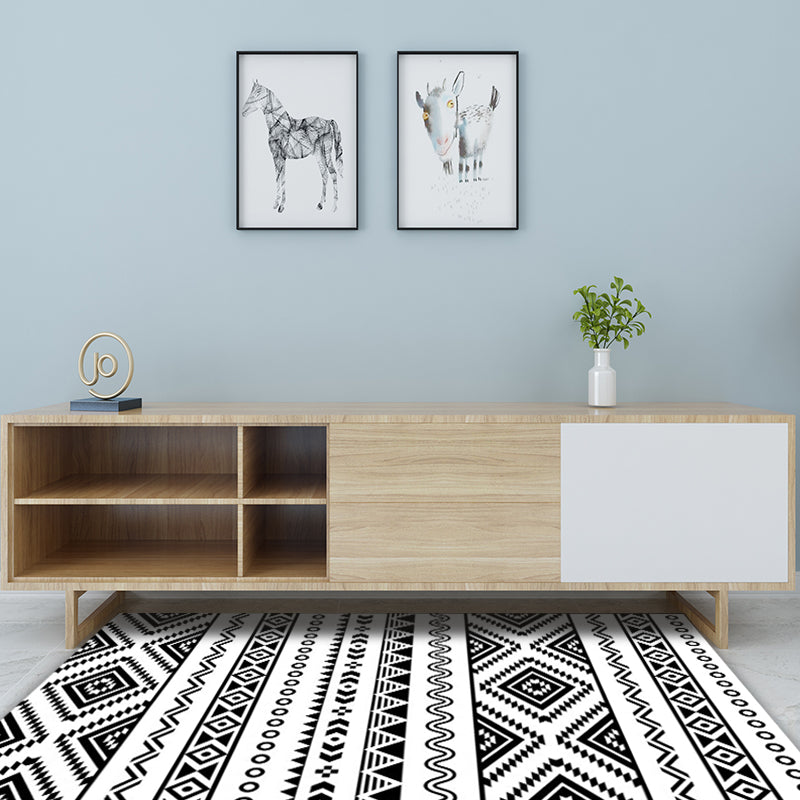Country Tribal Washable Rug Black and White Ethnic Geometric Rug Stain Resistant Polyester Rug for the Living Room