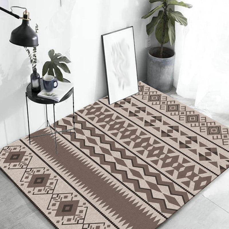 Southwestern tribal brown carpet striped geometric diamond washable stain-resistant synthetic carpet for the living room