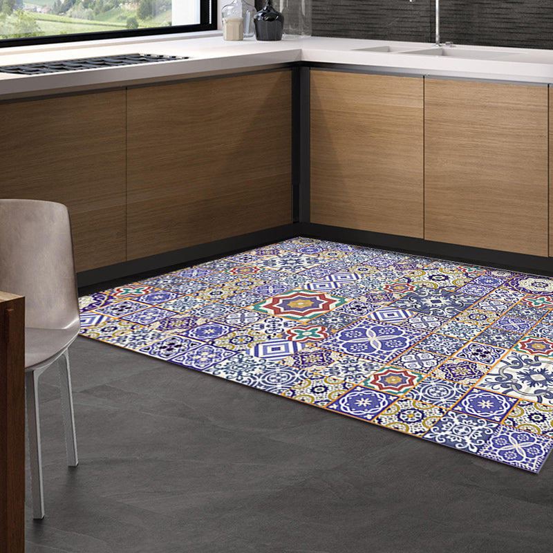 Moroccan Floral Pattern Rug in Purple Polyester Rug Non-Slip Living Room Rug for Home Decoration