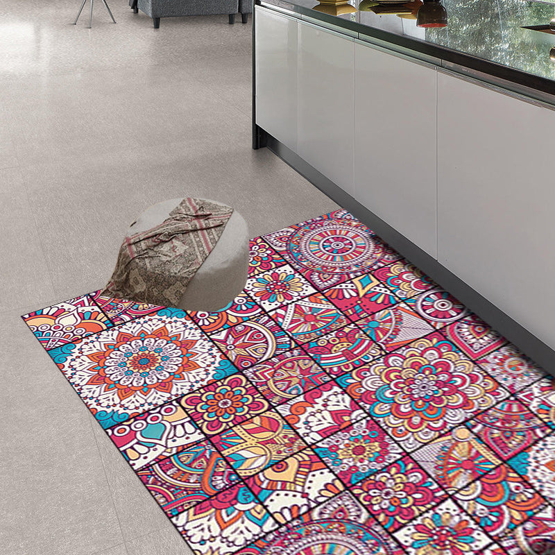 Mediterranean-Moroccan diamond pattern multicolored floral square rug made of polyester non-slip mat for the living room
