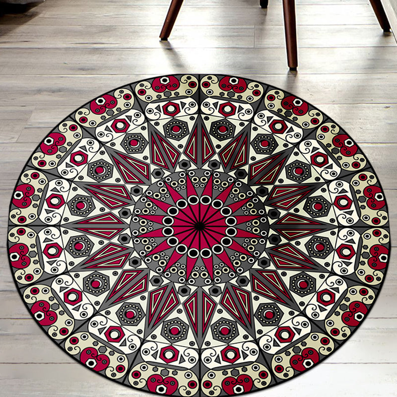 Moroccan Flower Carpet White and Red Polyester Carpet Non-Slip Backing Machine Washable Carpet for Bedroom