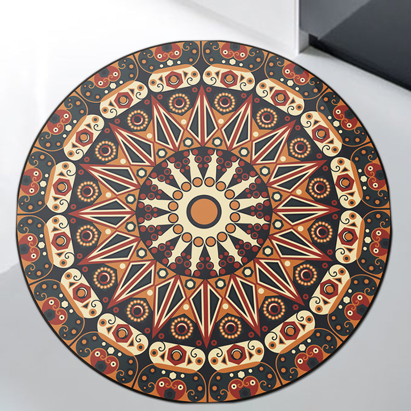 Moroccan Flower Carpet White and Red Polyester Carpet Non-Slip Backing Machine Washable Carpet for Bedroom