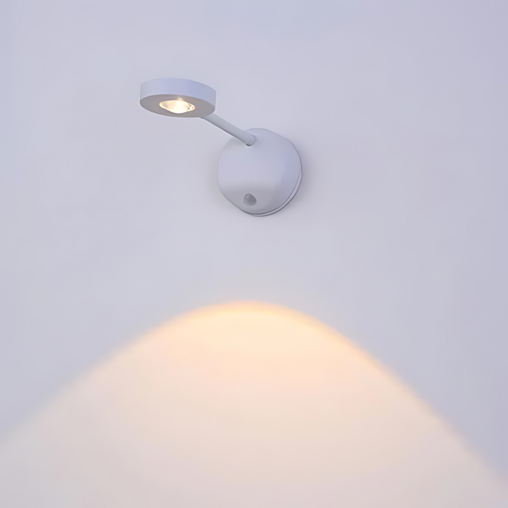 Spark360 – Wireless LED Spotlight with Motion Sensor and 360° Adjustable Mount