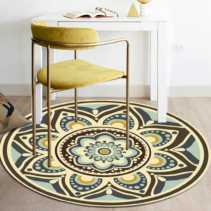 Unique flower pattern carpet green and yellow Mediterranean carpet flannel non-slip bottom washable carpet for living room