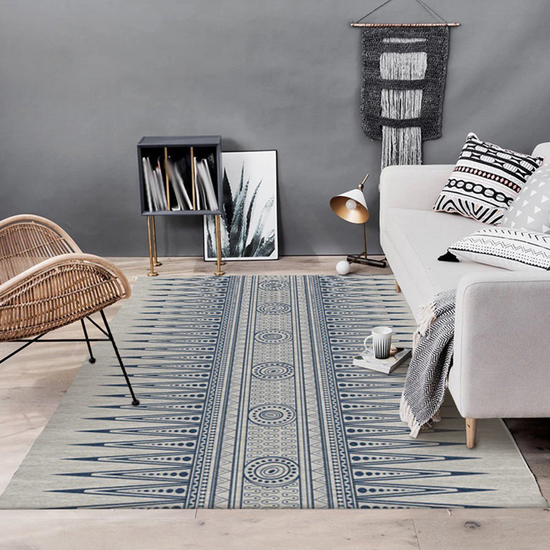 Southwest Living Room Rug in Gray Tribal Triangle Circle Pattern Rug Polyester Non-Slip Pet Friendly Area Rug