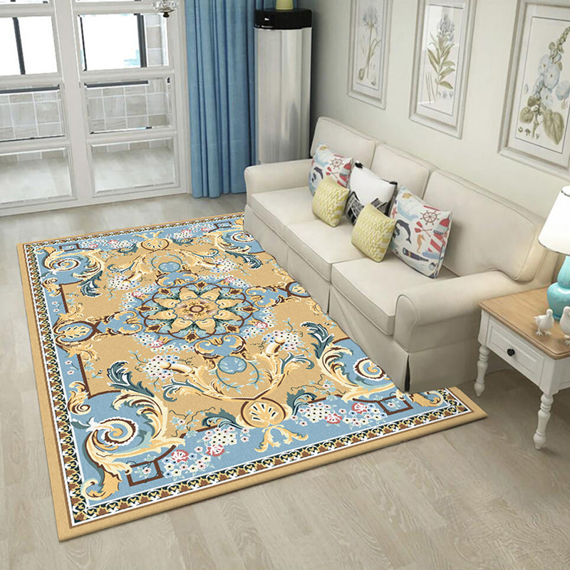 Mediterranean Moroccan Carpet in Brown Floral Pattern Carpet Polyester Non-Slip Washable Living Room Carpet for Home Decor