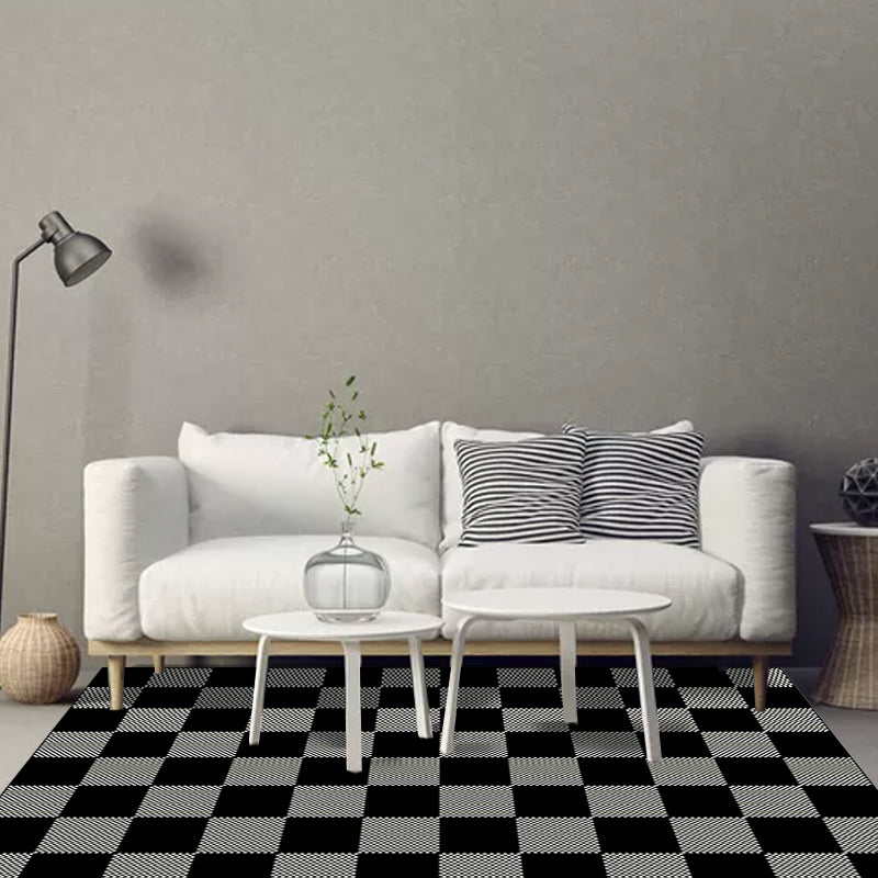 Black and Gray Bedroom Carpet Modern Checkered Pattern Carpet Polyester Washable Pet-Friendly Carpet