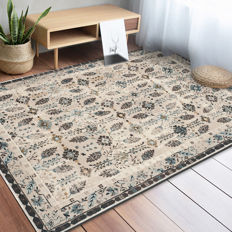 Vintage eclectic border rug with floral and botanical polyester washable stain-resistant rug for the bedroom