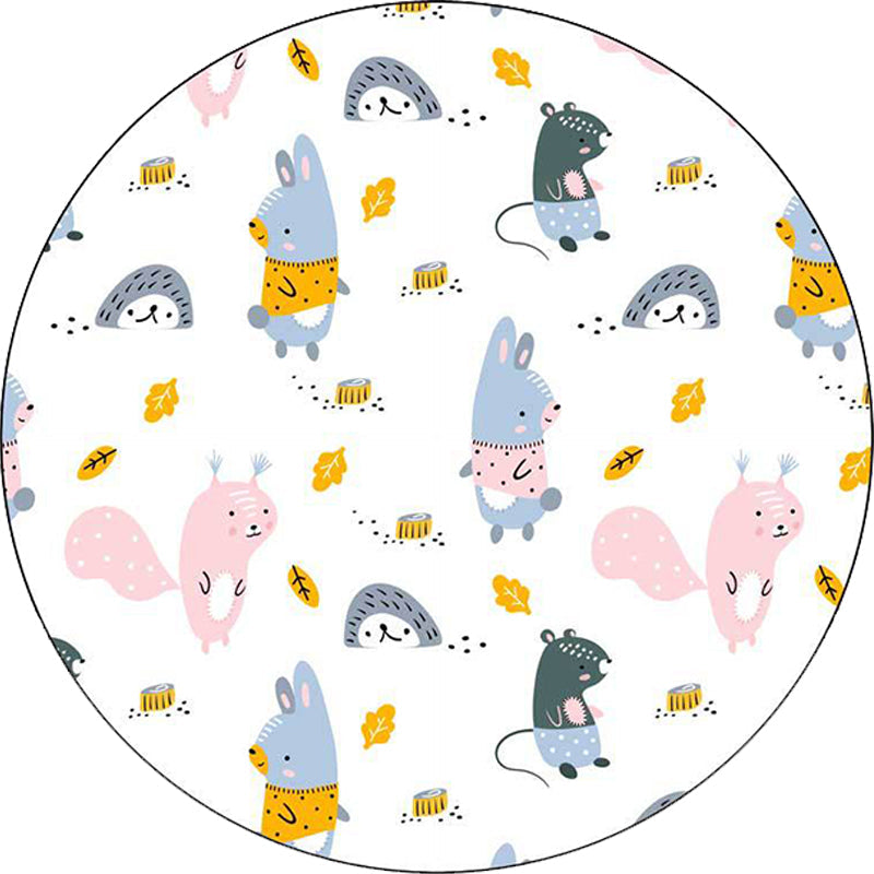 Children's bedroom rug in white animal rabbit hedgehog leaf print rug polyester machine washable pet-friendly area rug