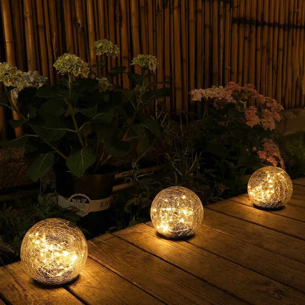 Solar Globe Light – Effortless Solar-Powered Convenience