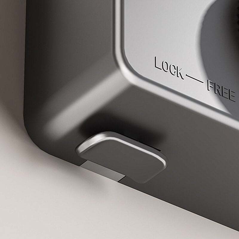 Invisible retractable laundry line