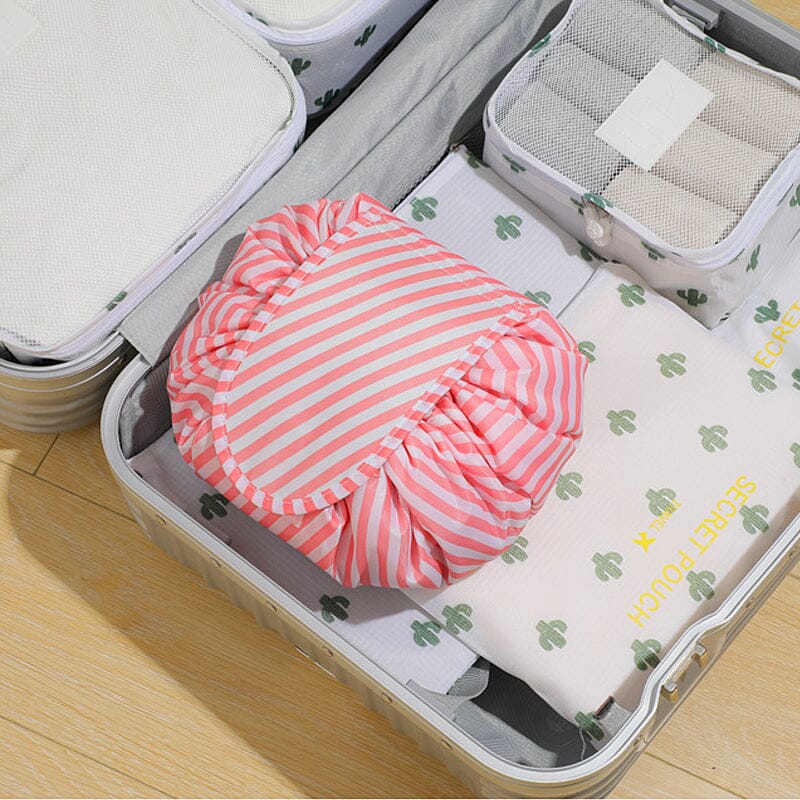 Magic cosmetic pouch