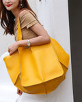 Chic & Sustainable Leather Bag with Large Capacity - Elegant, Versatile Women's Handbag