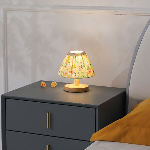 Modern Minimalist Creative Iron Flower Shape 1-Lamp Table Lamp