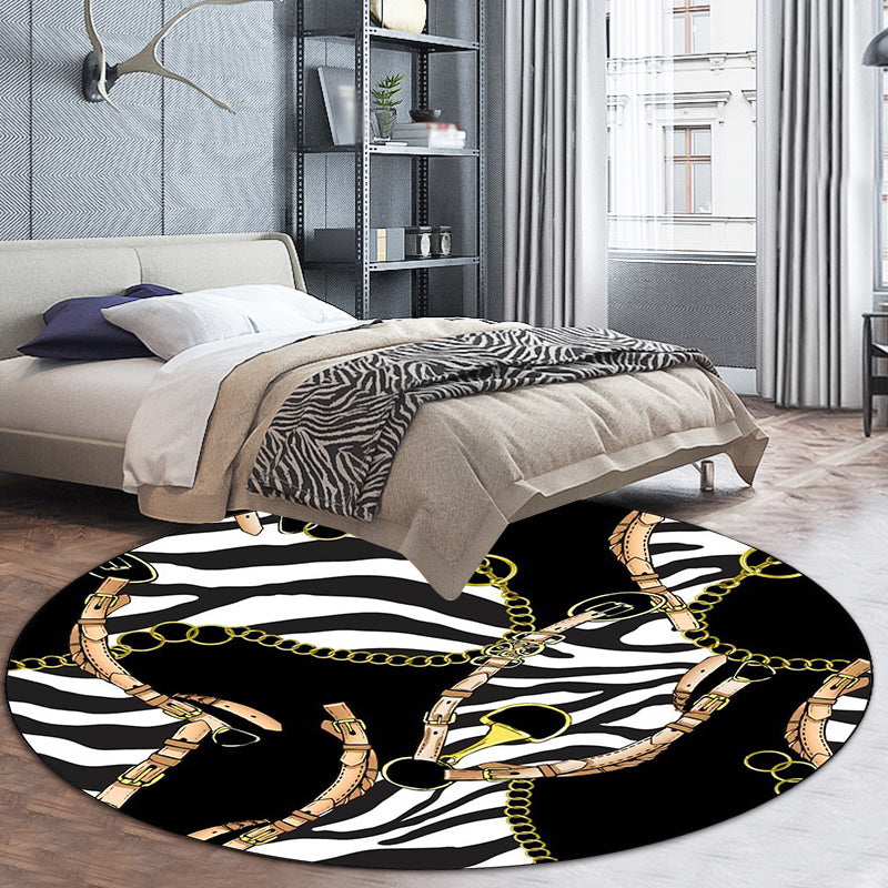 Modern living room rug in black zebra stripe belt chain print rug polyester washable non-slip rug