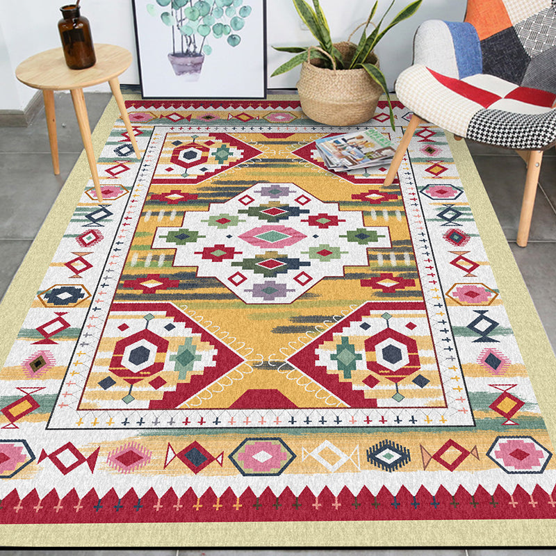 Yellow Tribal Carpet Polyester Medallion Pattern Carpet Washable Non-slip Back Carpet for Living Room