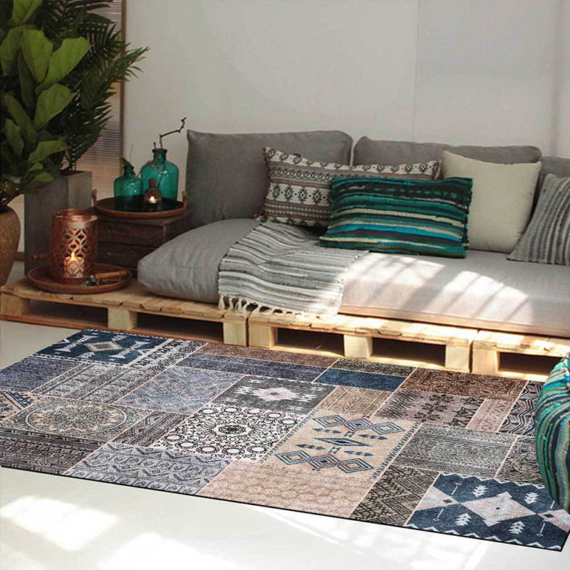 Southwestern Tribal Pattern Rug Gray Polyester Rug Machine Washable Non-Slip Rug for Living Room