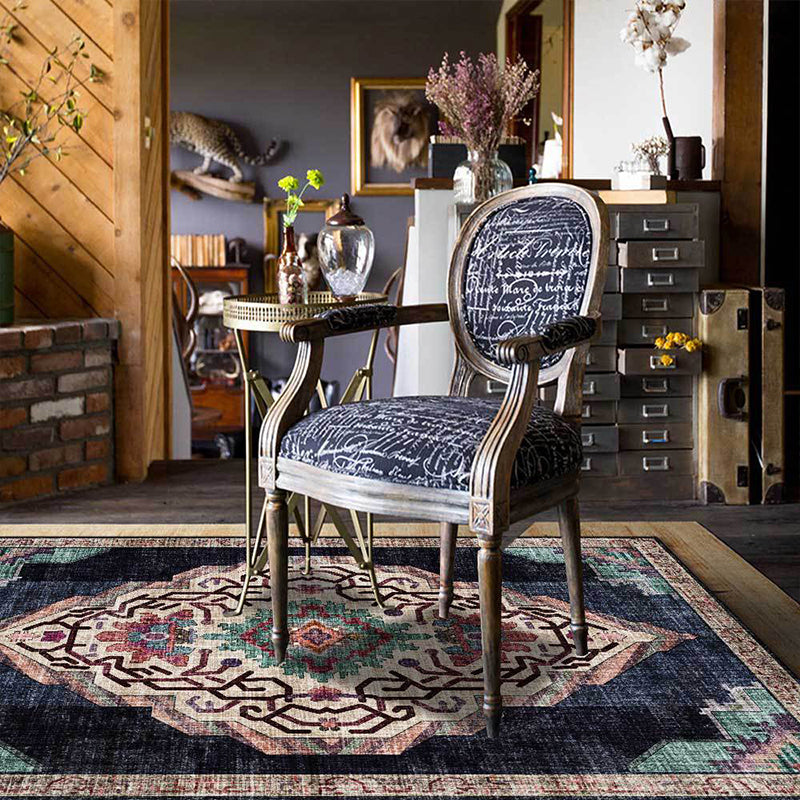 Vintage Medallion Pattern Rug Black Polyester Rug Machine Washable Non-Slip Rug for the Living Room