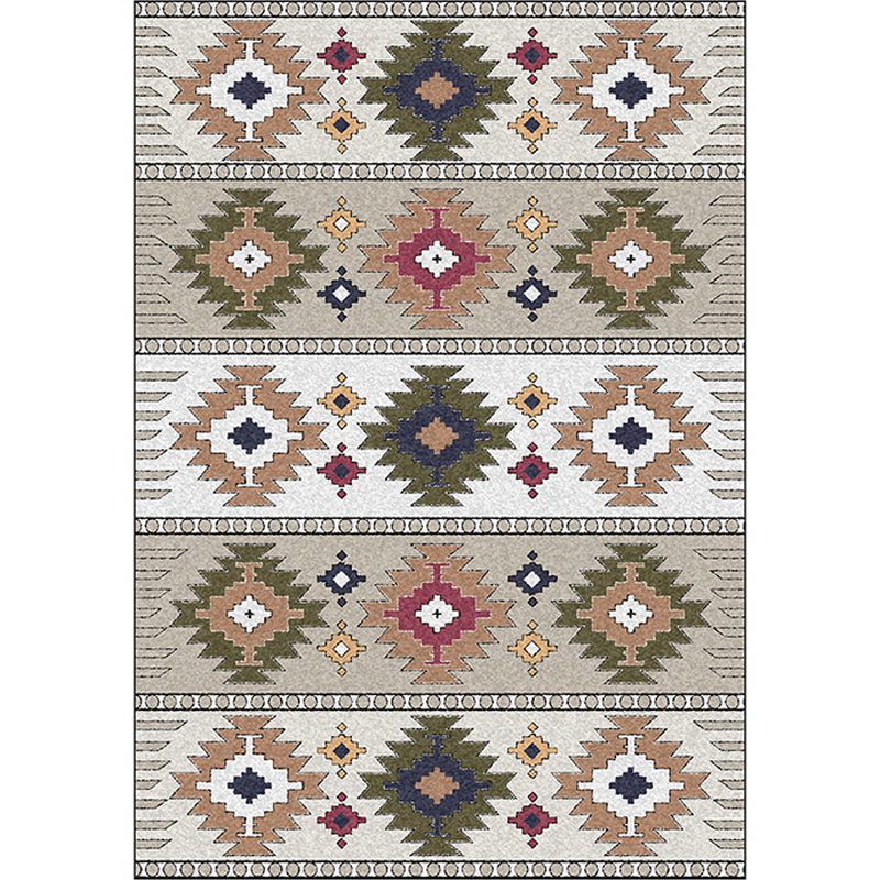 Classic geometric pattern rug Green and White Vintage rug Polyester Washable Non-slip backing Rug for bedroom
