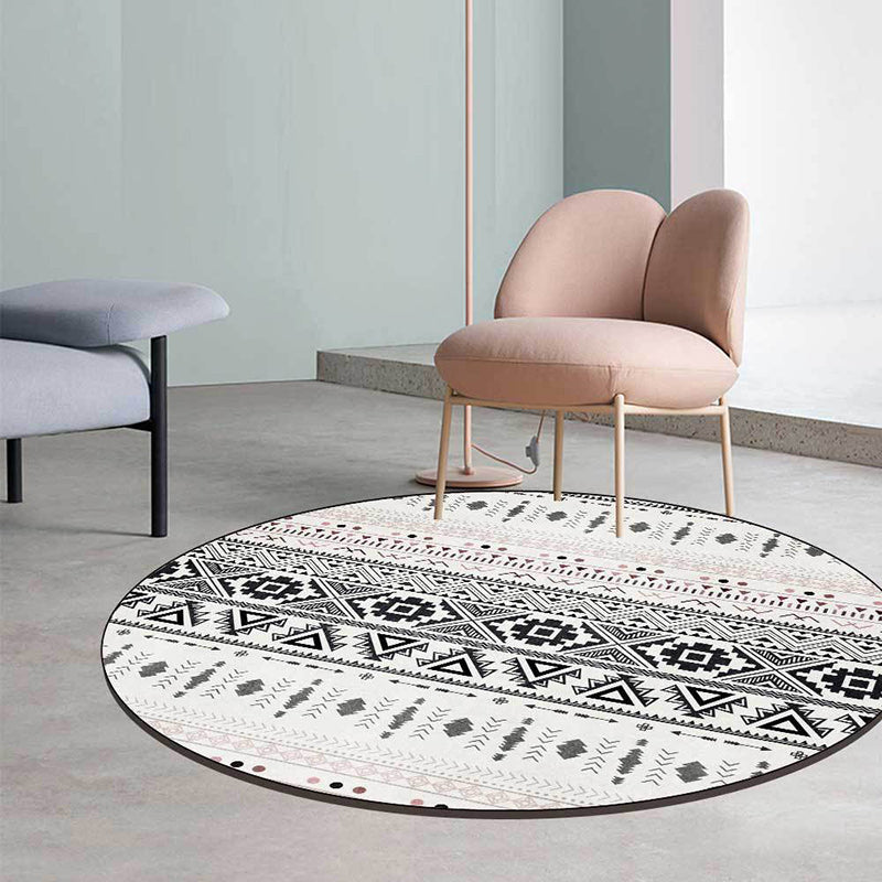 White Southwestern Carpet Polyester Geometric Pattern Carpet Washable Non-Slip Bottom Carpet for Living Room