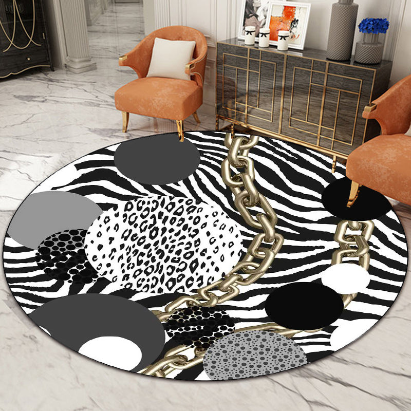 Simple modern rug in black and white zebra stripes leopard chain circle pattern rug polyester washable flooring for bedroom